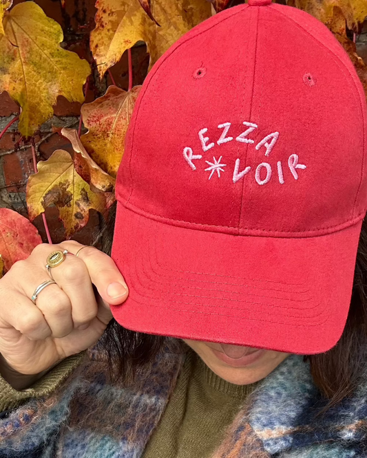Rezza Voir Embroidered Cap - Raspberry